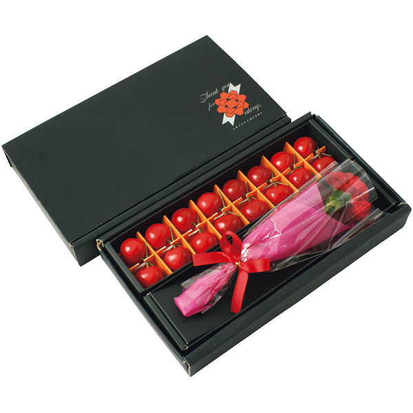山形県産 さくらんぼ佐藤錦とカーネーション【母の日】 商品サムネイル