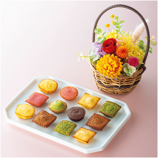 アンリ・シャルパンティエ プティ・ガトー・アソルティとプリザーブドフラワー「ガーデン」【母の日】 商品画像(1)